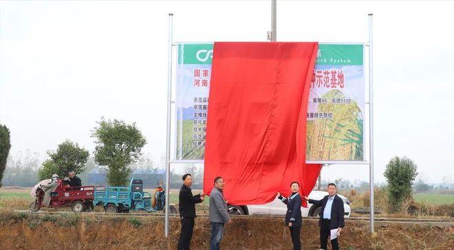 下载.jpg